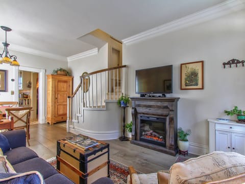 Living Room with HDTV and Electric Fireplace