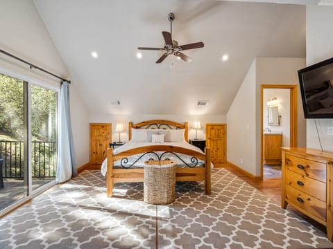 Main bedroom suite on upper level. Pine Mountain Lake Vacation Rental "Sunnyside Up" - Unit 8 Lot 63.