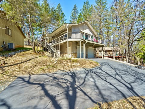 House from the street. Pine Mountain Lake Vacation Rental "Cloudside" - Unit 1 Lot 11.