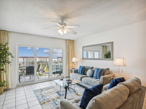 floor plan-living room-_dsc3155