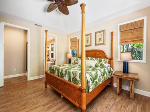 King size bed in the primary bedroom