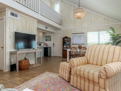 Living Room Bridgeview Cottage Canal House