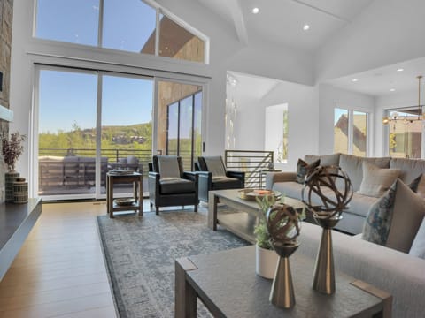 Vacation rental living room with views of the mountain.