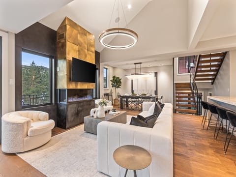 Norfolk Mountain Fantasy! 1121 - a SkyRun Park City Property - Welcome to Ultimate Luxury in Park City!