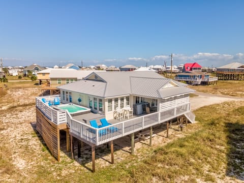 030 Feelin' SaltyPet Friendly Dauphin Island Vacation Rental with Private Pool