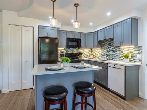 Spacious kitchen to create Maui meals