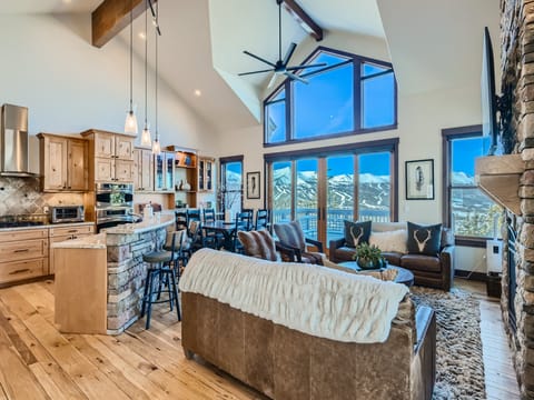 Slopeview Sanctuary - a SkyRun Breckenridge Property - Welcome to Slopeview Sanctuary - a luxe 4 bedroom Breckenridge escape!