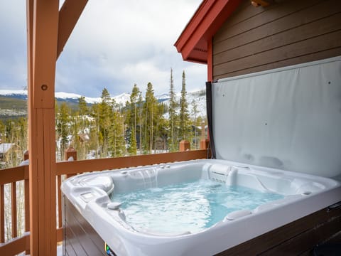 Private Hot Tub with Mountain Views