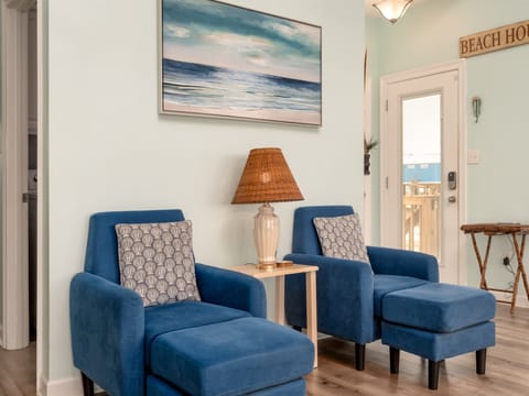 005 Casa Nova Sitting Room