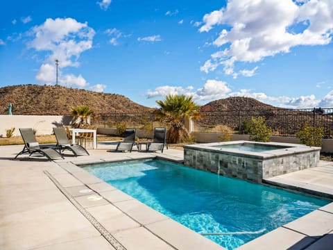 Private Pool and Hot Tub