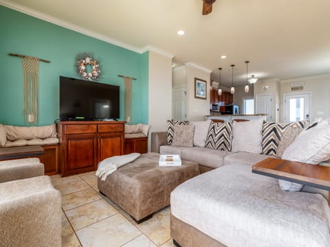 003 Just Beachy Pet Friendly Beach House