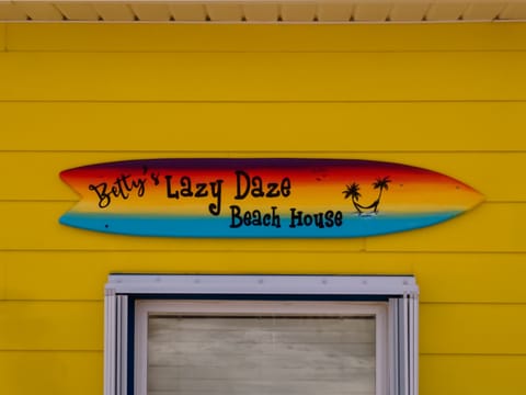032 Lazy Daze Beach House Dauphin Island