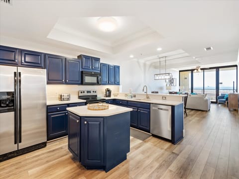 005 - Beach Bum Fully Equipped Kitchen