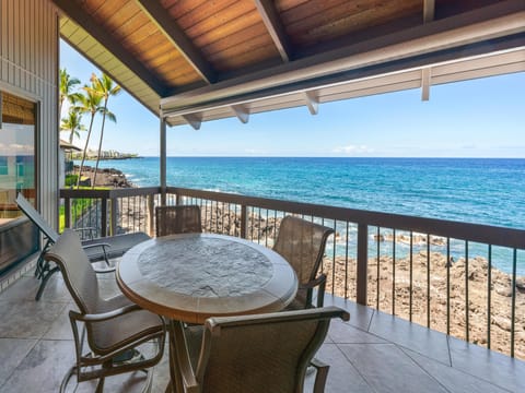 Enjoy the ocean view on the lanai