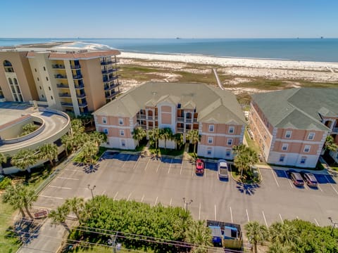 039 Grandma's Condo Beach Club 208 Gulfside Condo with Step  Free Access