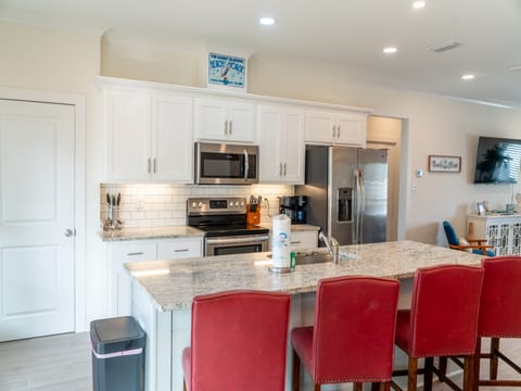 004-2 Sunset Blessing Fully Equipped Kitchen with Dinning Space