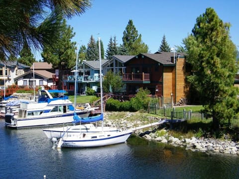 Professionally managed by Lake Tahoe Accommodations