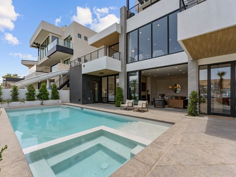 Private Pool + Hot Tub