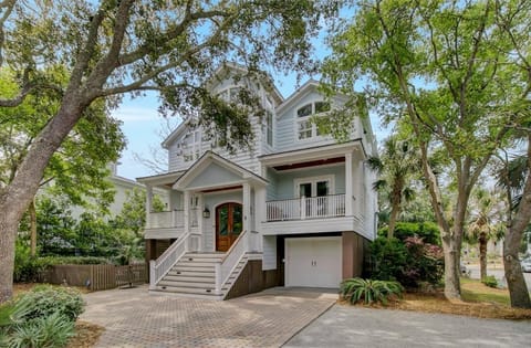 5 32nd Avenue  Isle of Palms, SC