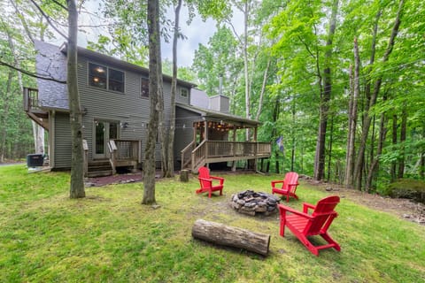 Backyard oasis at Bear Trail Chalet.