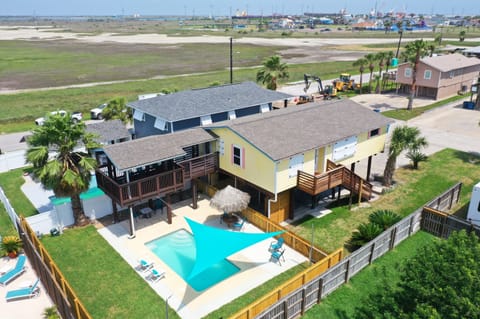 Welcome to Tipsy Flipper - your private retreat in Port Aransas!