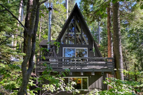 Welcome to A-Frame Retreat!