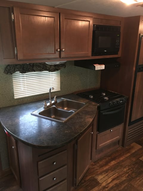 2013 CrossRoads RV Z 1 ZT271BH Towable trailer in Columbia