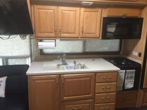 Spacious Family Friendly Rig! Véhicule routier in Placentia