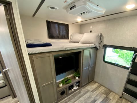 2021 Twice is Nice Bunkhouse Towable trailer in Ammon