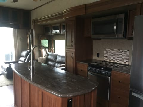 2016 Forest River-California Sierra 360 PDek Remorque tractable in Pinellas Park