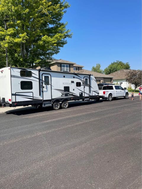 Forest River 261bhxl camper sleeps up to 9 Towable trailer in Garden City