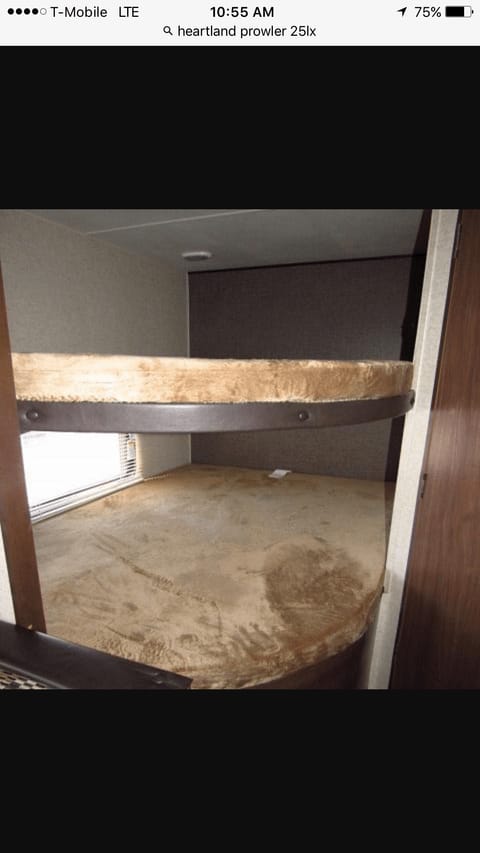 "The Prowler so easy a caveman could use it"....ill deliver right to any campsite if needed! Rent with someone who cares! Tráiler remolcable in West Roxbury