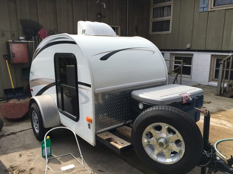 Vinny's Little House Teardrop Towable trailer in Milwaukee