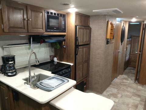 2017 with 2 sliders and outdoor kitchen Towable trailer in Brewster