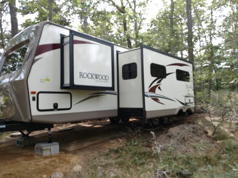 2017 with 2 sliders and outdoor kitchen Towable trailer in Brewster