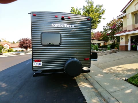Aspen Trail 30ft 2 Bedroom Travel Trailer Towable trailer in Roseville