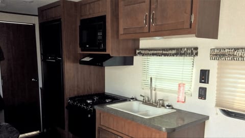 Raider Rog's Camper Towable trailer in Lake Lewisville