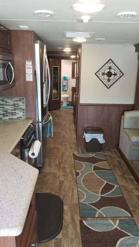 2017 Georgetown 364TS Class A Bunkhouse Fahrzeug in Paradise