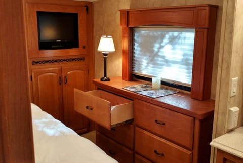 By Delivery:  Luxury Guest House on Wheels Towable trailer in King County