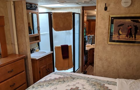 By Delivery:  Luxury Guest House on Wheels Towable trailer in King County