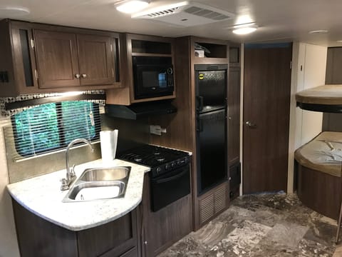 2017 Pioneer BH270 Bunkhouse! Great for Families! Rimorchio trainabile in Bradenton