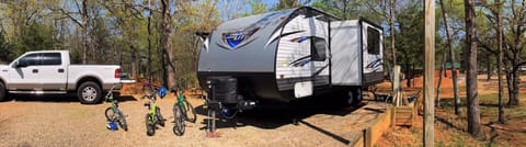 BEN, Everything You Need for an Amazing Getaway! Towable trailer in Coral Springs