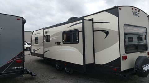 2016 Forest River Vibe 311 rls Towable trailer in Lima