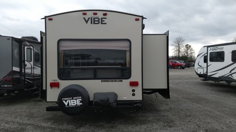 2016 Forest River Vibe 311 rls Towable trailer in Lima