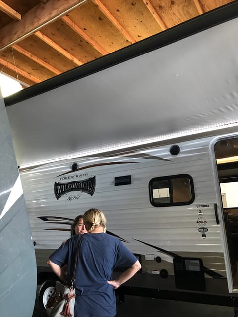 2018 Wildwood 273qbxl Towable trailer in Palmdale
