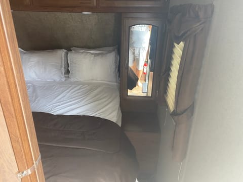 The Ideal travel trailer Ziehbarer Anhänger in Burlington