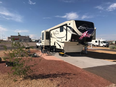 Gorgeous 42' 2017 Heartland Big Country 3965 DSS. Towable trailer in Niceville