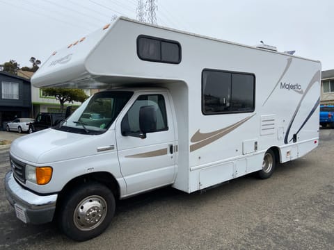 2008 Thor Majestic 23a Drivable vehicle in Daly City