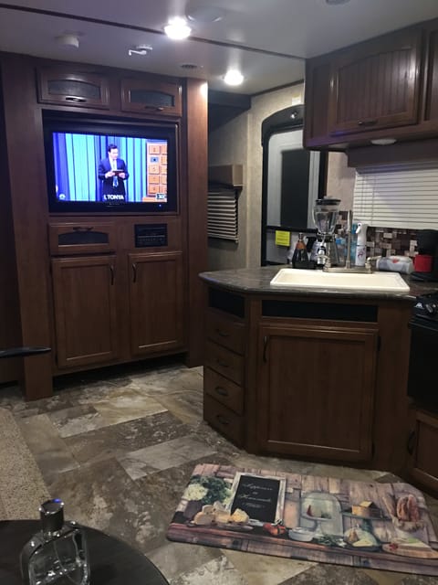 2016 Jayco Ultralight Towable trailer in Logan