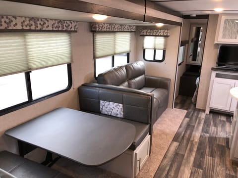2019 Keystone Bullet 308BHS Bunkhouse Towable trailer in Willoughby